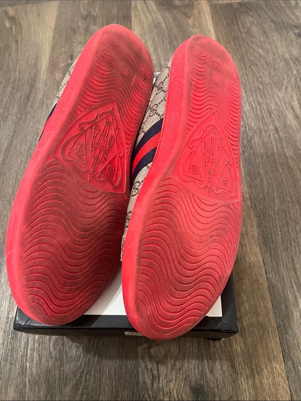 Gucci GG Supreme Canvas Sneakers in Beige with Red & Navy Accents